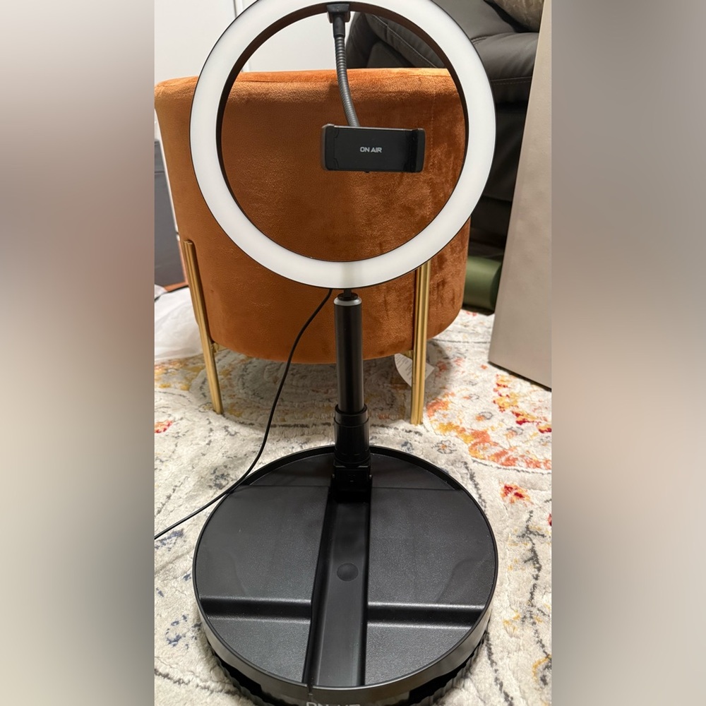 Black and White Ring Light with Stand